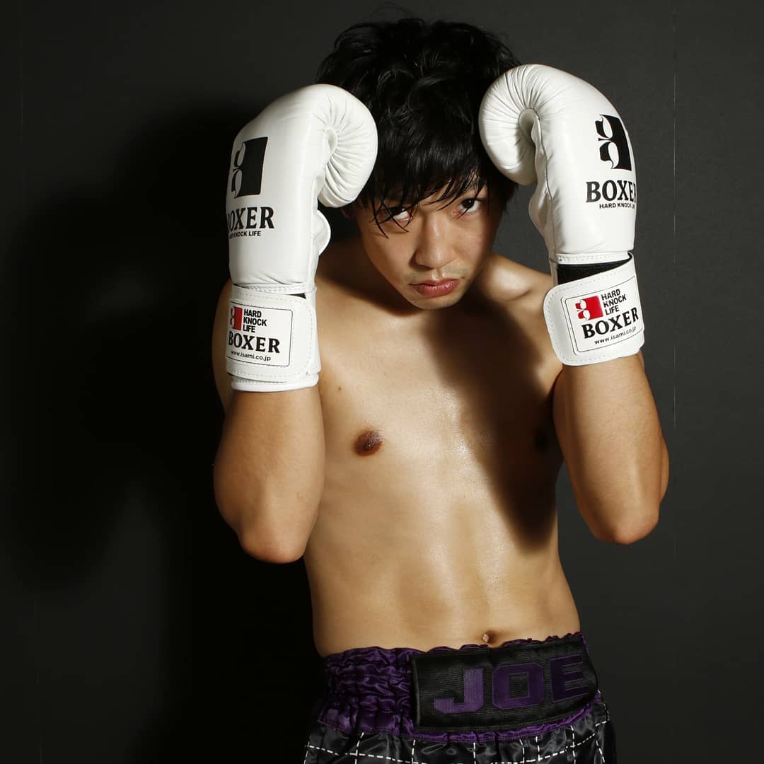 Isami Pro Boxing Gloves-Boxer-ChokeSports