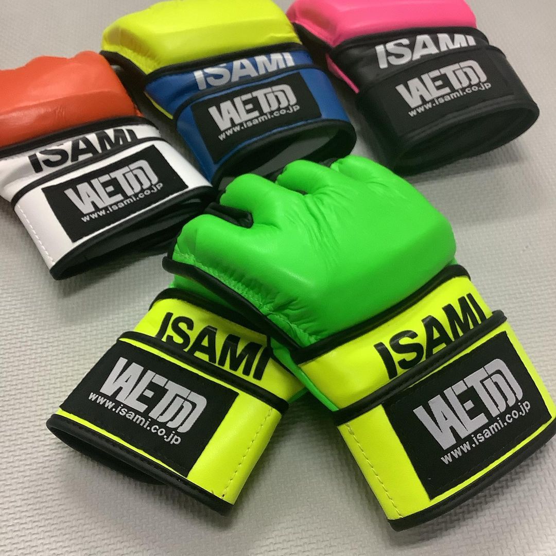 Neon MMA Gloves-Isami-ChokeSports
