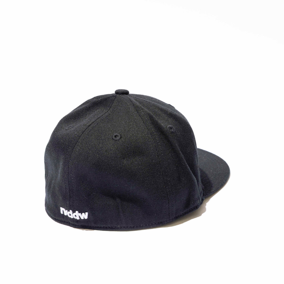 Reversal RVDDW Big Mark Flexfit Fitted Cap – flat lay