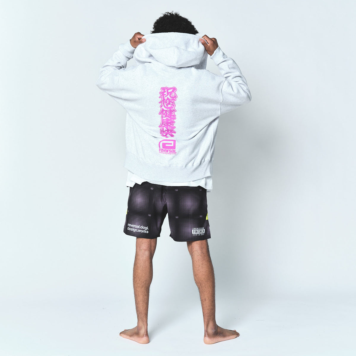 Reversal RVDDW Ping An Fu Box Zip Hoodie – Ash – model shot