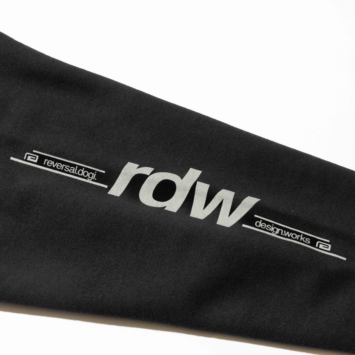 Reversal RVDDW RDW Heavyweight Zip Hoodie – Black – detail shot