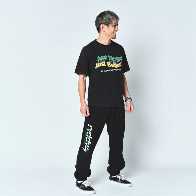 Reversal RVDDW Just Begun T-Shirt – Black – model shot