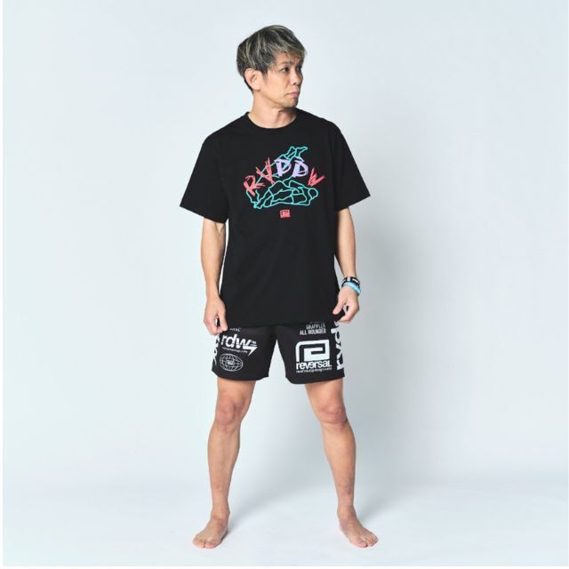 Reversal RVDDW Ariake Graffiti T-Shirt – Black – model shot