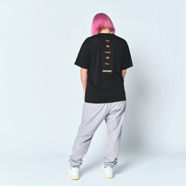 Reversal RVDDW Timer Box Dry T-Shirt – Black – model shot full body