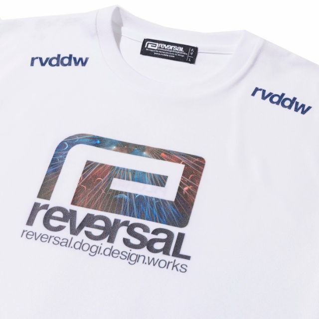 Reversal RVDDW Pilgrimage Big Mark Dry Tee – White – detail shot