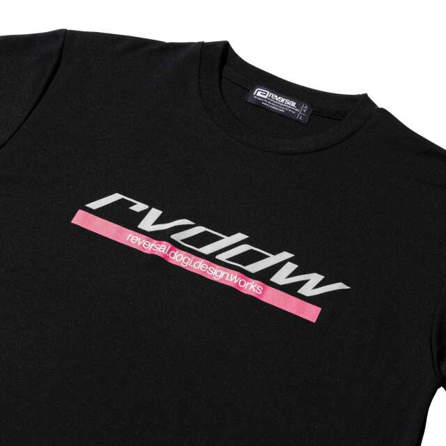 Reversal RVDDW Kabukicho Dry Tee – Black – detail shot