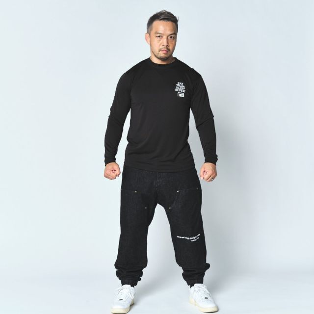 Reversal RVDDW Fight Camp Dry Long Sleeve T-Shirt – Black – model shot