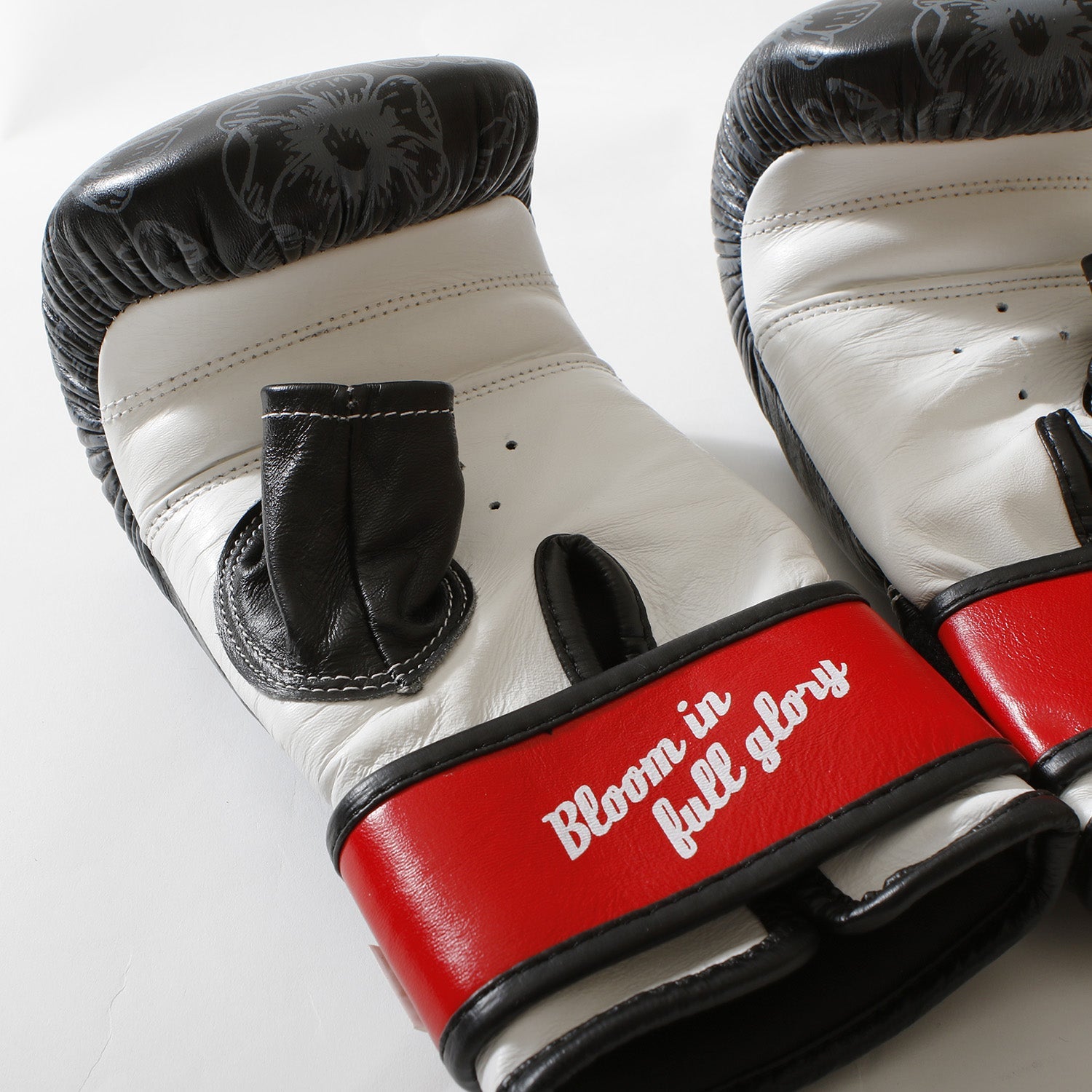 Rizin Punching Gloves-Isami-ChokeSports