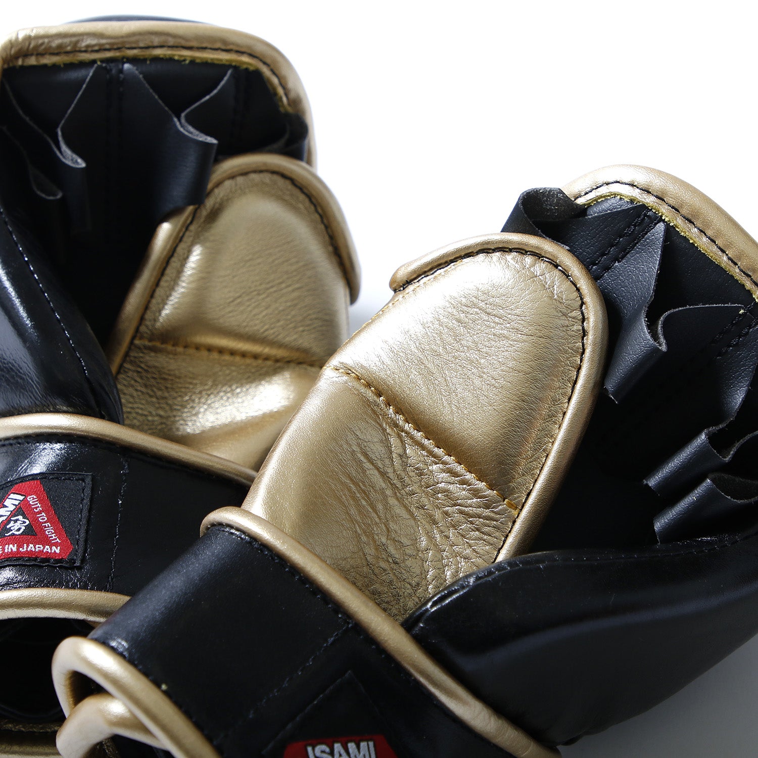 Isami Pounding Gloves