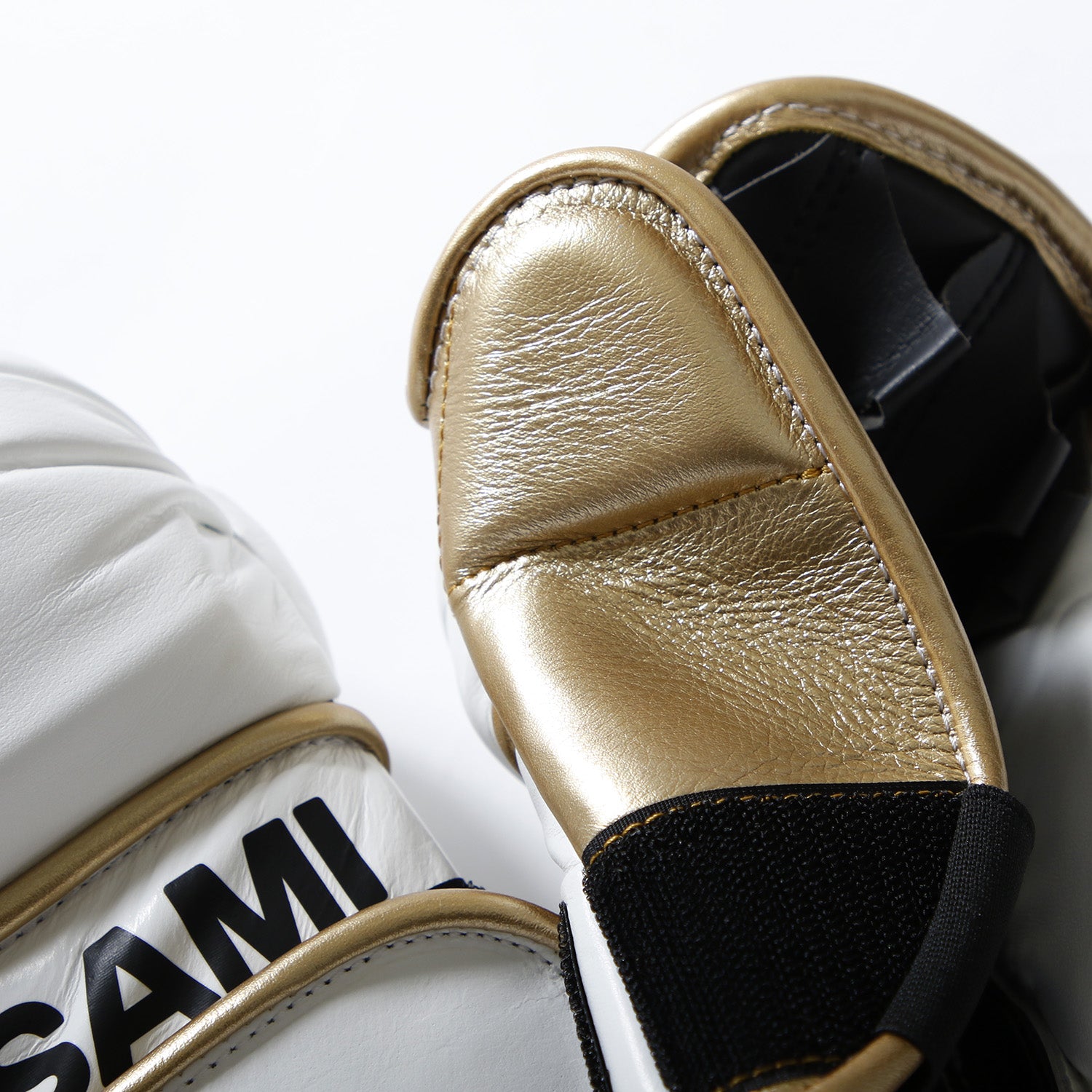 Isami Pounding Gloves