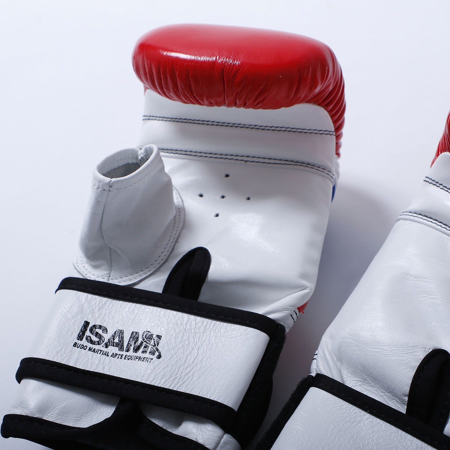 BOM Muay Thai Bag Gloves palm view
