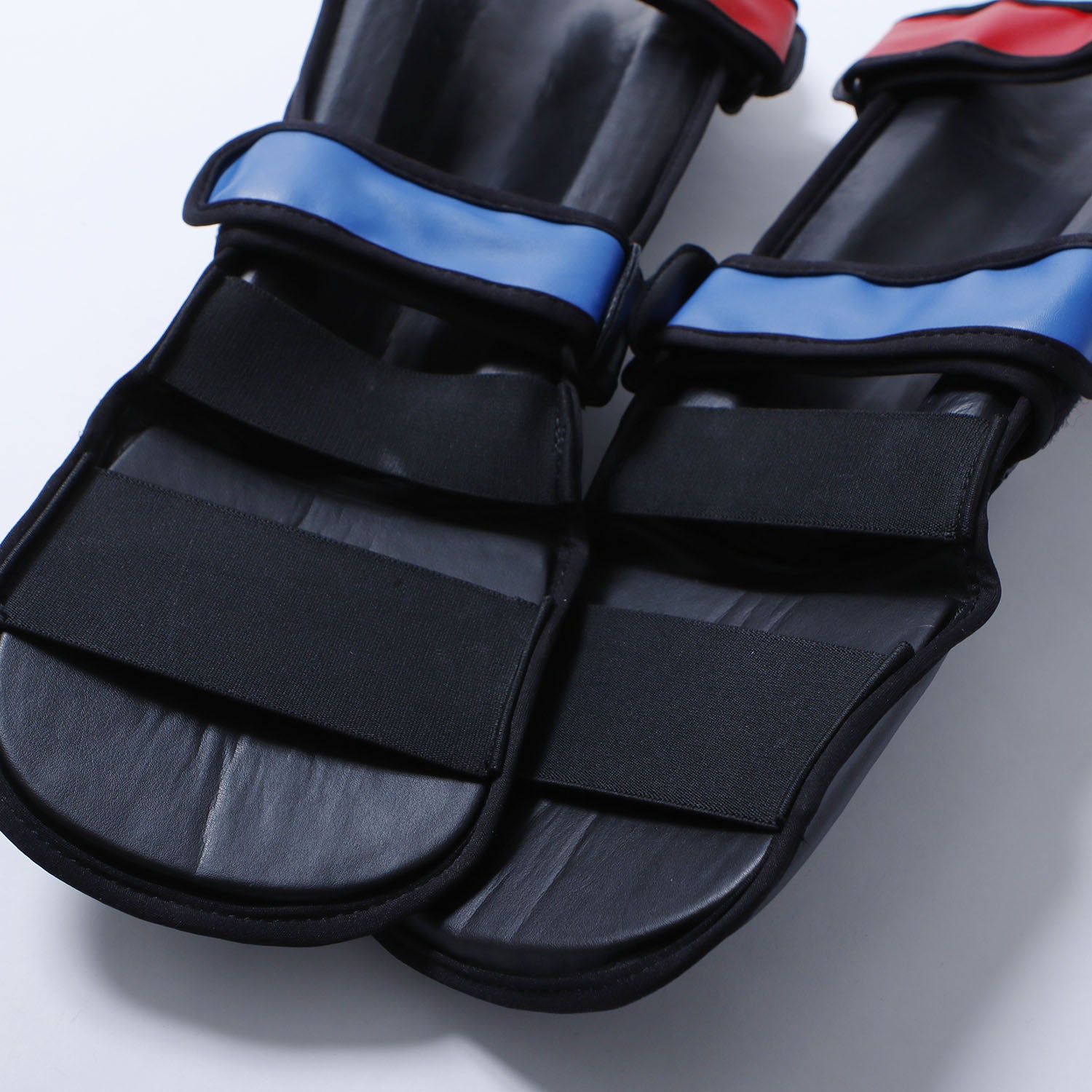 BOM Muay Thai Shin Guards detail view