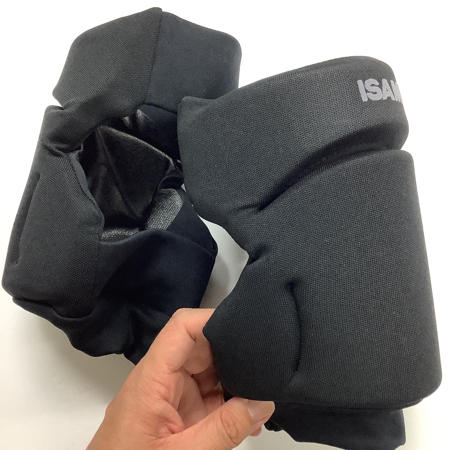 Combat Knee Pads-Isami-ChokeSports