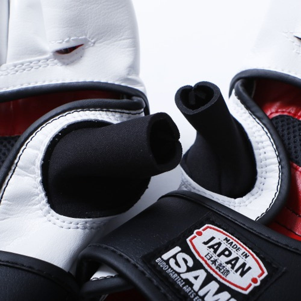 Isami Washable MMA Gloves-Isami-ChokeSports