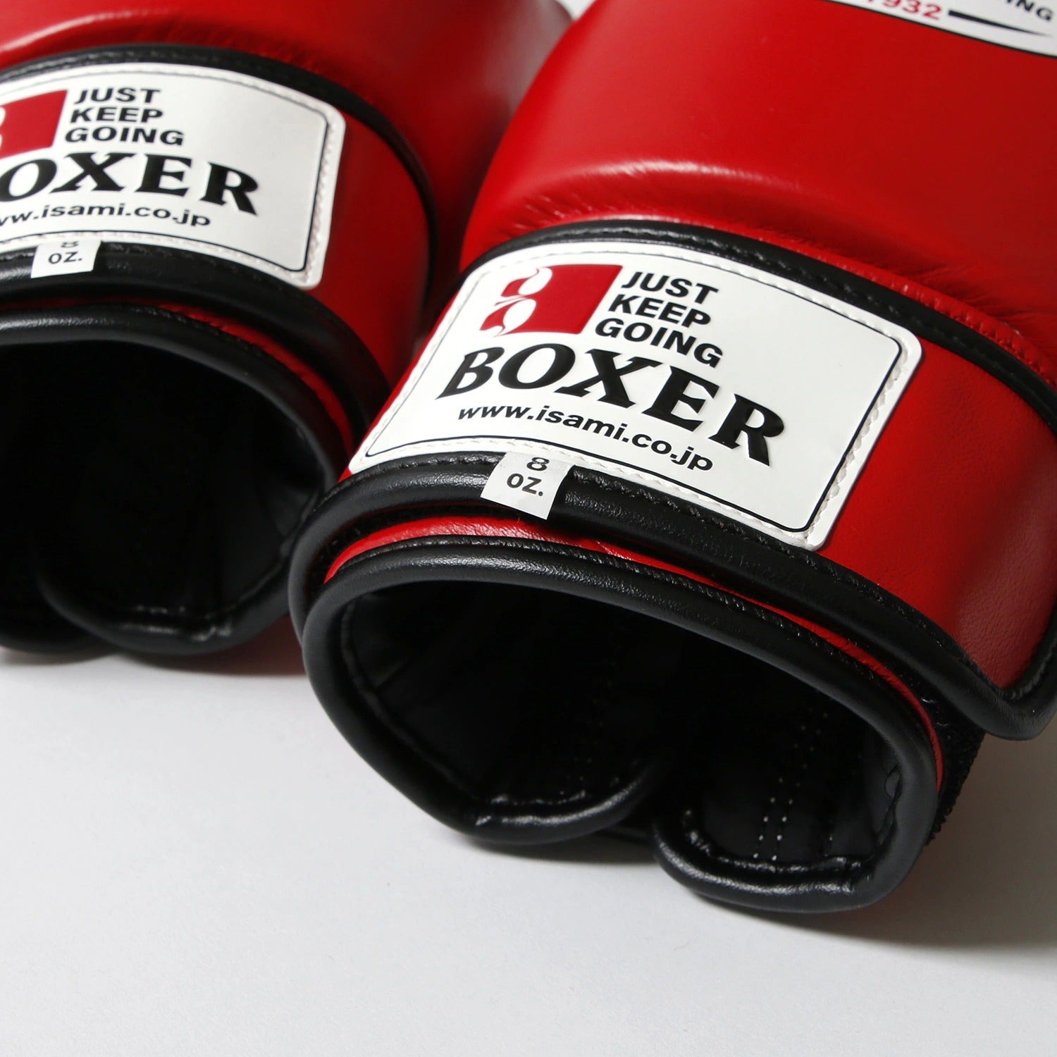 Thai Boxing Gloves-Boxer-ChokeSports