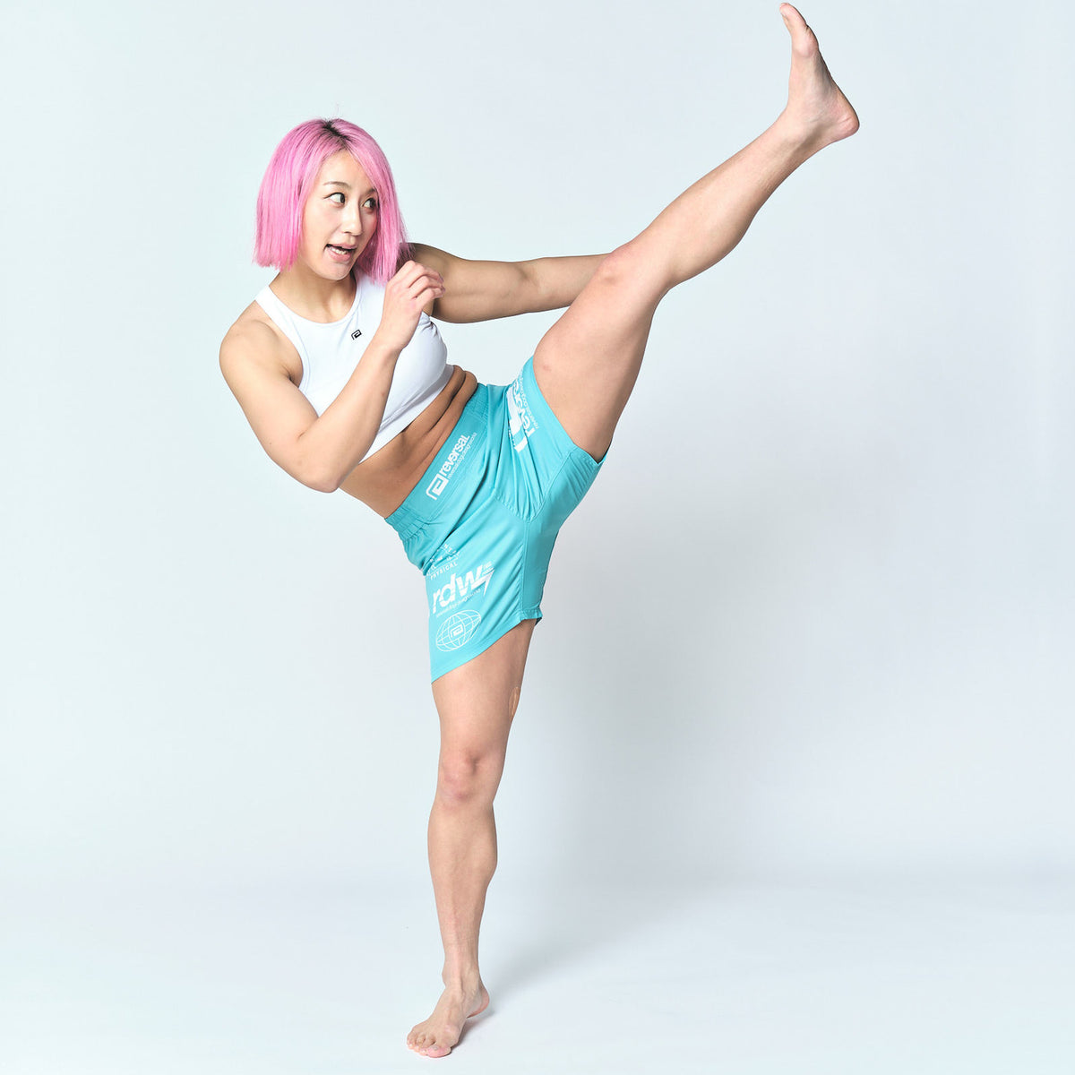 Reversal RVDDW Racing Fight Shorts – Turquoise – model shot