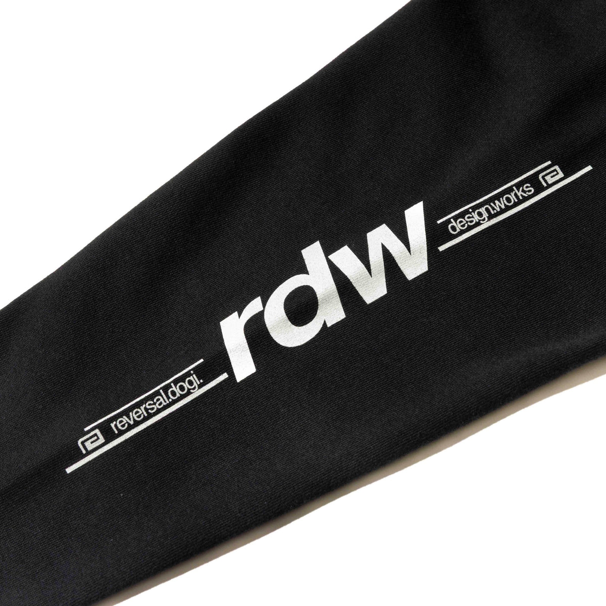 Reversal RVDDW RDW Heavyweight Zip Hoodie – Black – detail shot