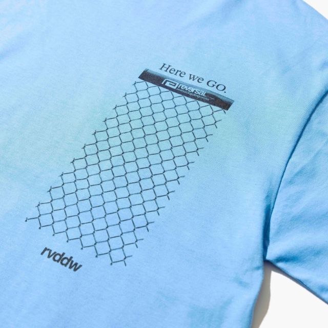 Reversal RVDDW Cage Cotton T-Shirt – Sax Blue – detail shot