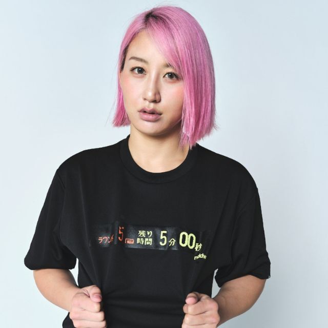 Reversal RVDDW Timer Box Dry T-Shirt – Black – model shot
