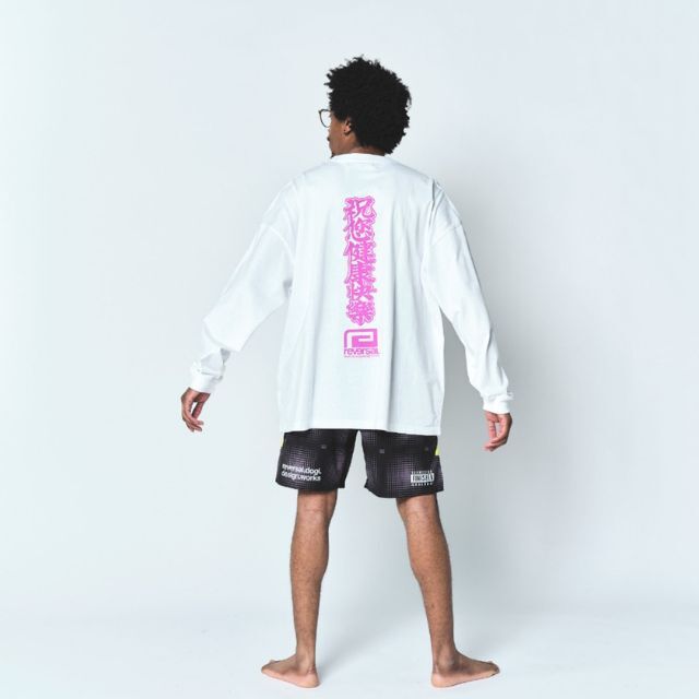Reversal RVDDW Ping An Fu Oversized Long T-Shirt – White – model shot