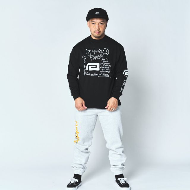 Reversal RVDDW Make A Note Long T-Shirt – Black – model shot