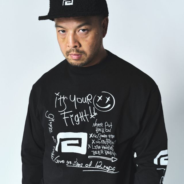 Reversal RVDDW Make A Note Long T-Shirt – Black – model shot