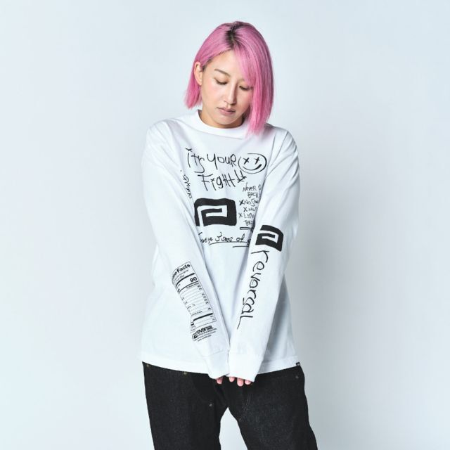 Reversal RVDDW Make A Note Long T-Shirt – White – model shot