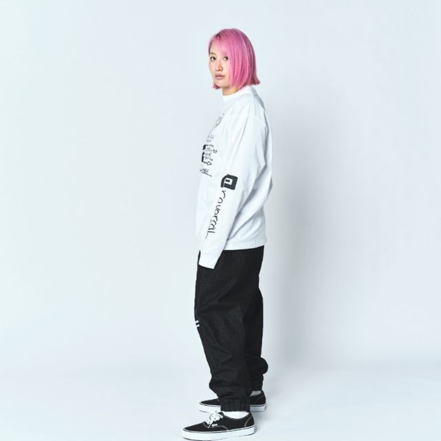 Reversal RVDDW Make A Note Long T-Shirt – White – model shot