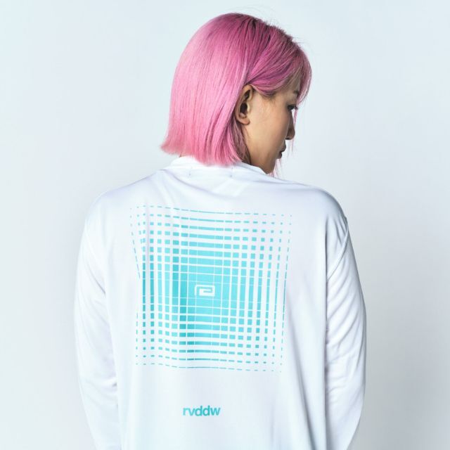 Reversal RVDDW Racing Dry Long Sleeve T-Shirt – White – model shot