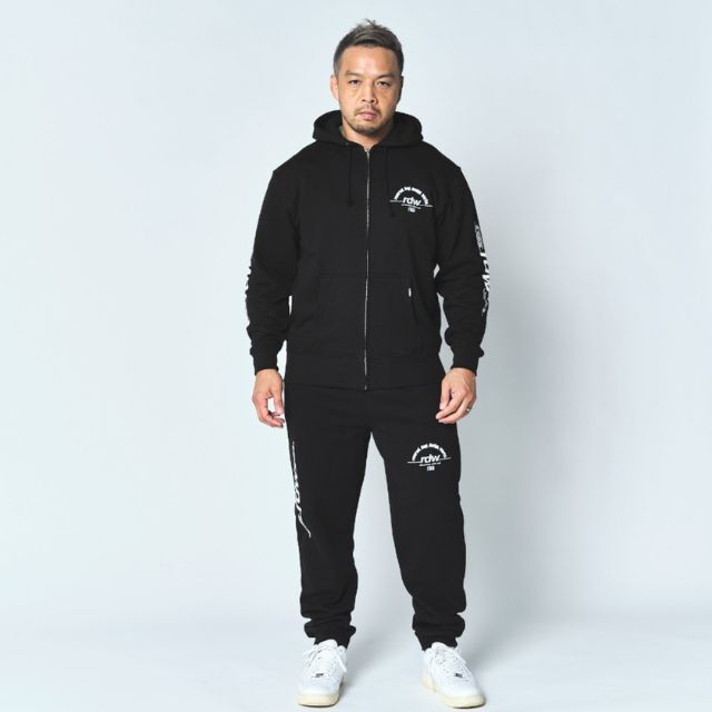 Reversal RVDDW RDW Heavyweight Zip Hoodie – Black – model shot