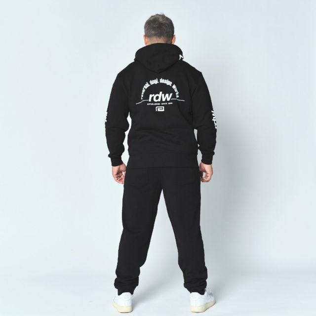 Reversal RVDDW RDW Heavyweight Zip Hoodie – Black – model shot