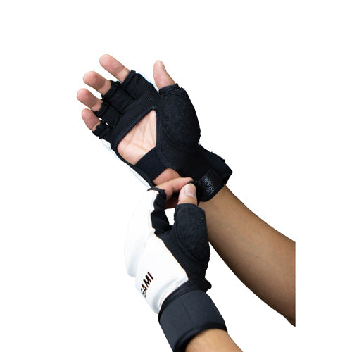Isami Karate Gloves-Isami-ChokeSports