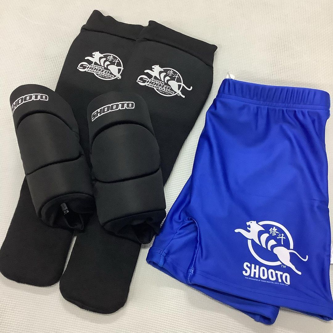 MMA Reversible Compression Shorts Blue Red
